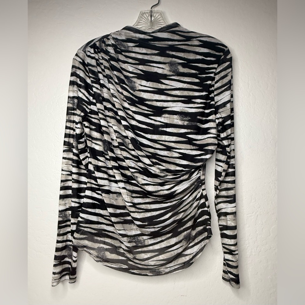 Cable & Gauge Women's Size M Zebra Print Sheer Blouse Top Lined Ruched New Years